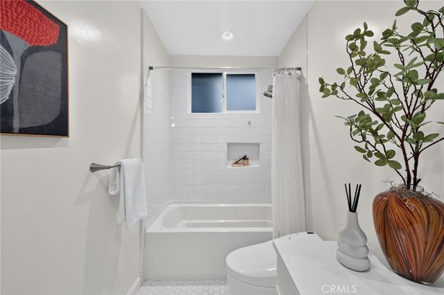 1539 Elevado Street, Los Angeles, CA 90026