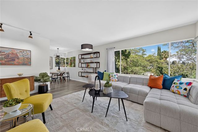 1539 Elevado Street, Los Angeles, CA 90026