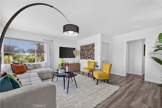 1539 Elevado Street, Los Angeles, CA 90026