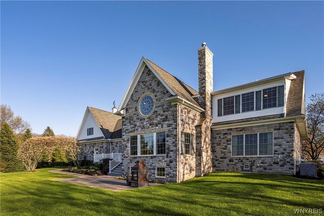 2916 Wolf Drive, Eden, NY 14057