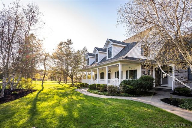 2916 Wolf Drive, Eden, NY 14057
