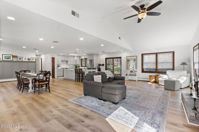 19 Crown Point, Ballston, NY 12019
