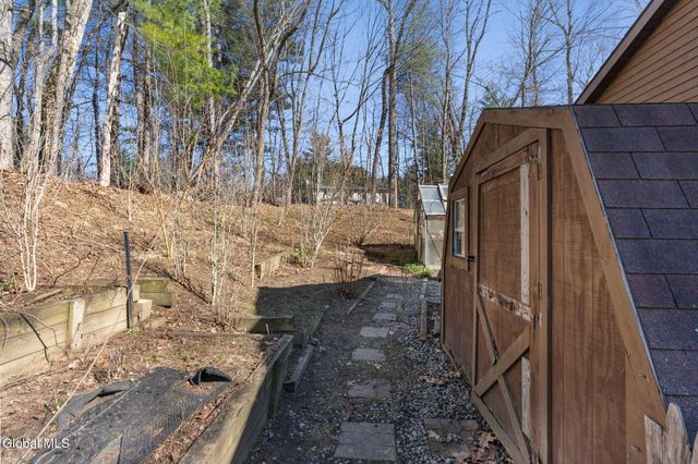 19 Crown Point, Ballston, NY 12019
