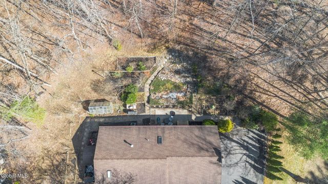 19 Crown Point, Ballston, NY 12019