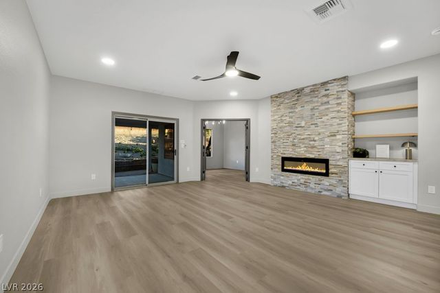 1851 Cypress Greens Avenue, Henderson, NV 89012