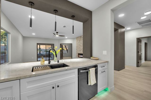 1851 Cypress Greens Avenue, Henderson, NV 89012