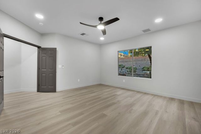 1851 Cypress Greens Avenue, Henderson, NV 89012
