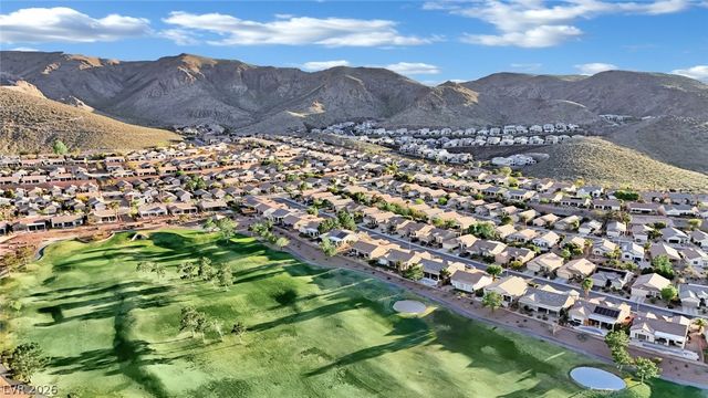1851 Cypress Greens Avenue, Henderson, NV 89012