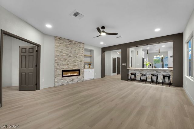 1851 Cypress Greens Avenue, Henderson, NV 89012
