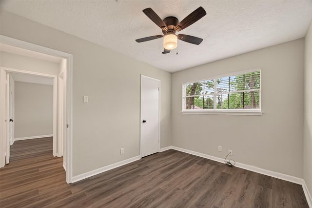 4714 39th Street E, Dickinson, TX 77539