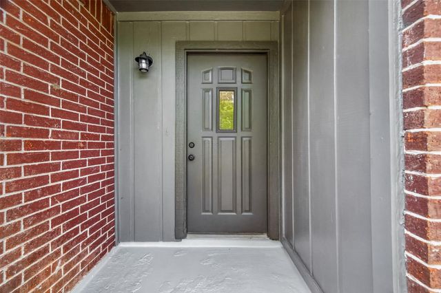 4714 39th Street E, Dickinson, TX 77539