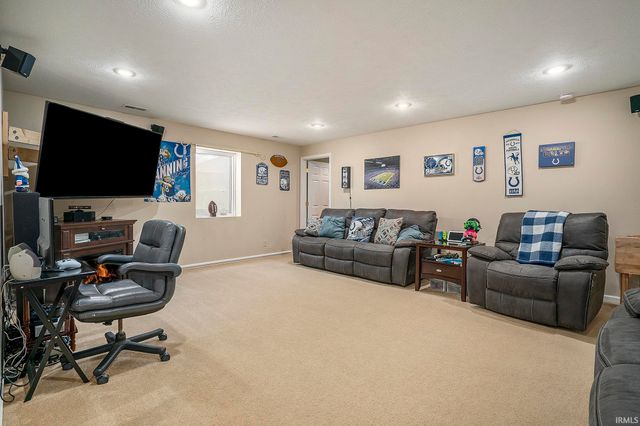18806 Wilson Drive, Goshen, IN 46528
