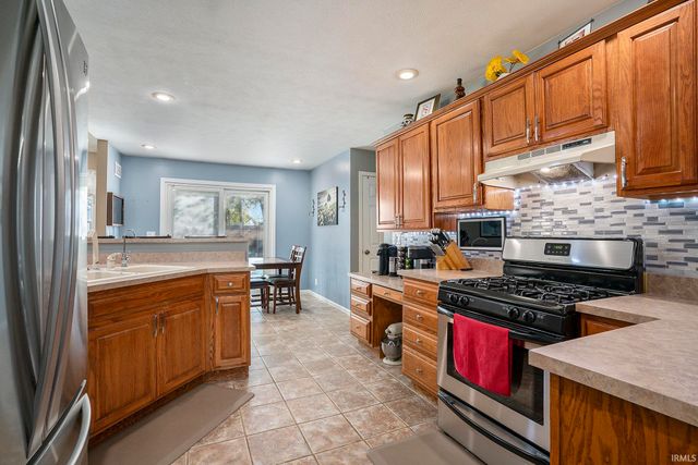 18806 Wilson Drive, Goshen, IN 46528