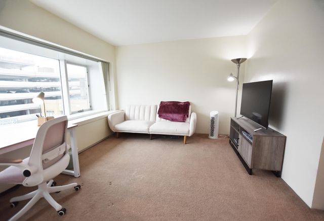 555 E William Street 4H, Ann Arbor, MI 48104