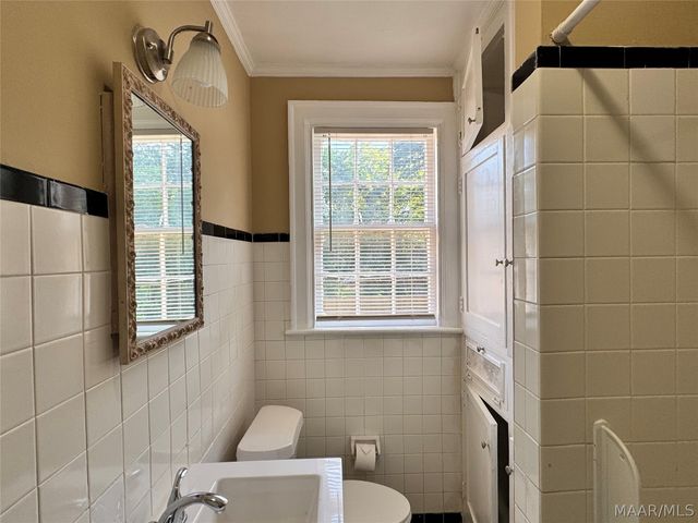 105 Arlington Road B, Montgomery, AL 36105