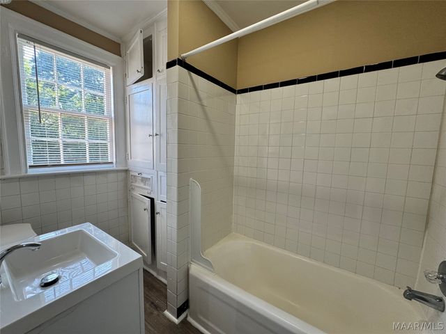 105 Arlington Road B, Montgomery, AL 36105