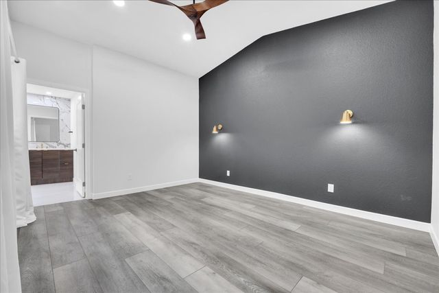 1916 Shorewood Drive, Grapevine, TX 76051