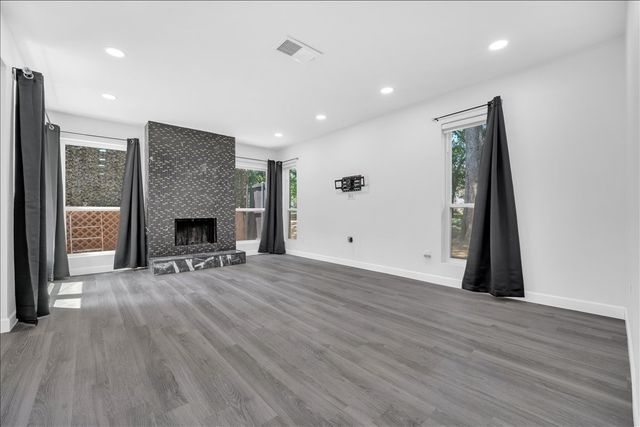 1916 Shorewood Drive, Grapevine, TX 76051