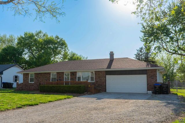 3525 SE Croco RD, Topeka, KS 66605