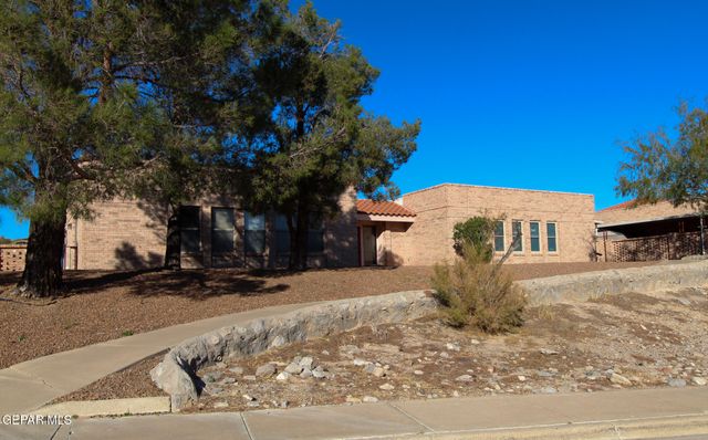 7465 Stoney Hill 13C, El Paso, TX 79904