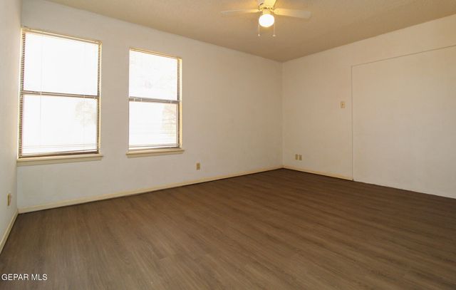 7465 Stoney Hill 13C, El Paso, TX 79904