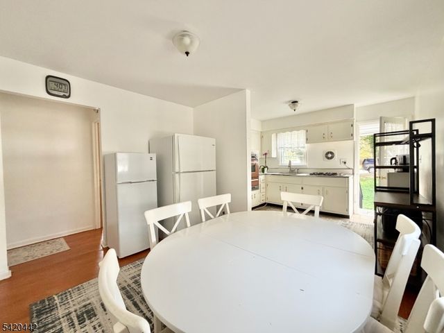 2 Sunnyside Pl, Verona Twp., NJ 07044