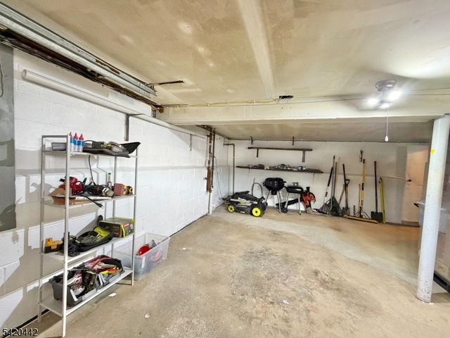 2 Sunnyside Pl, Verona Twp., NJ 07044