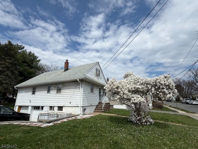 2 Sunnyside Pl, Verona Twp., NJ 07044