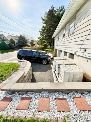 2 Sunnyside Pl, Verona Twp., NJ 07044