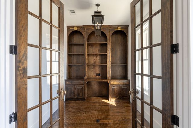 704 Glade Park Court, Azle, TX 76020
