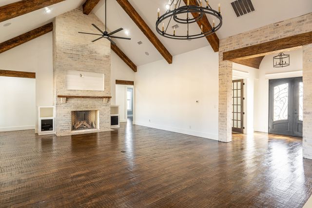 704 Glade Park Court, Azle, TX 76020