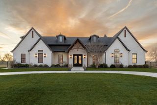 704 Glade Park Court, Azle, TX 76020