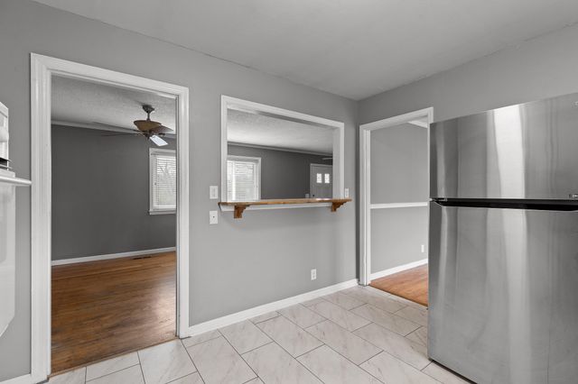 45 Virginia Avenue, Rossville, GA 30741