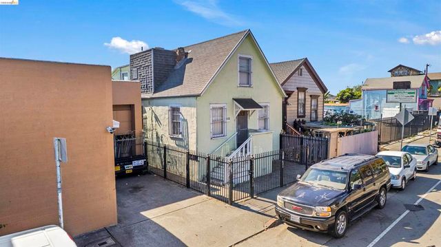 811 W Grand Ave, Oakland, CA 94607