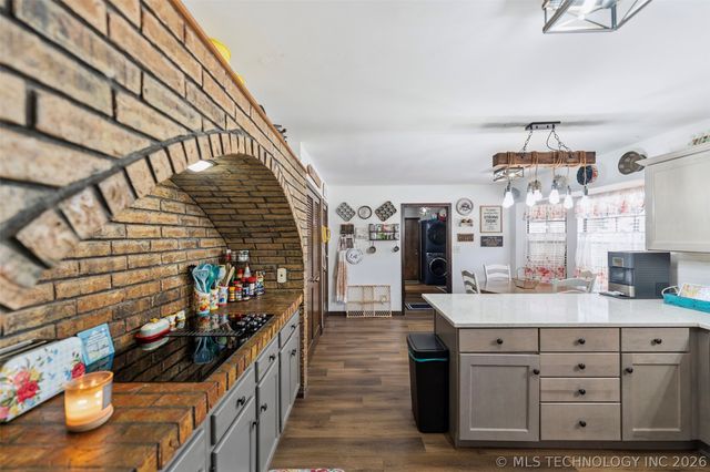 22547 S Dogwood Court, Claremore, OK 74019