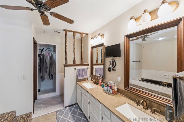 22547 S Dogwood Court, Claremore, OK 74019