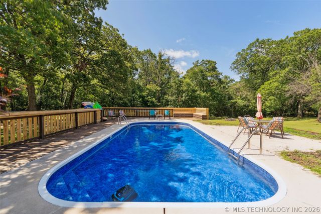 22547 S Dogwood Court, Claremore, OK 74019