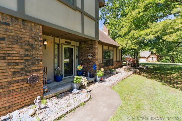 22547 S Dogwood Court, Claremore, OK 74019