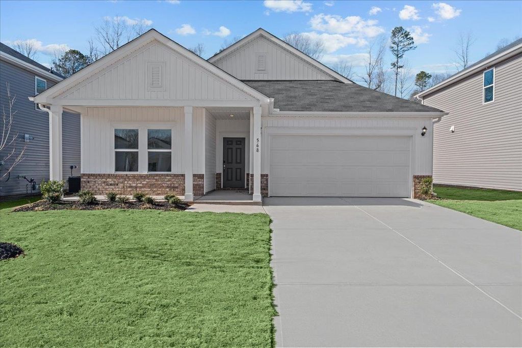 568 Cozy Bluff Road, Spartanburg, SC 29301