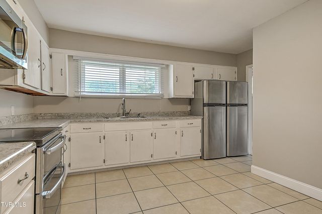 166 Reading Road, Weber City, VA 24290