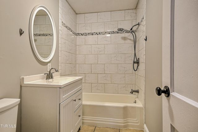 166 Reading Road, Weber City, VA 24290