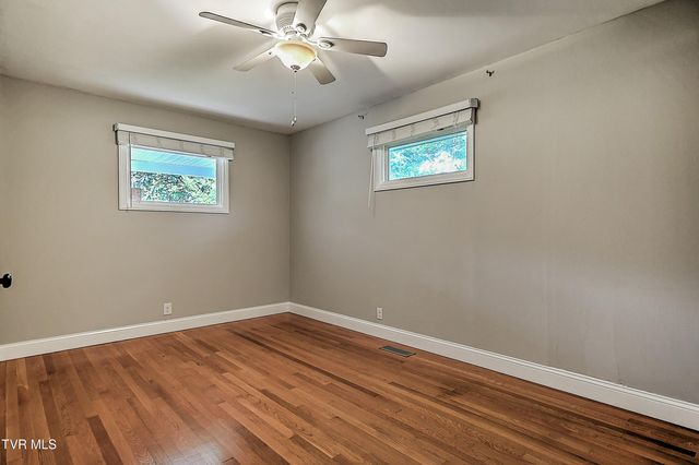 166 Reading Road, Weber City, VA 24290