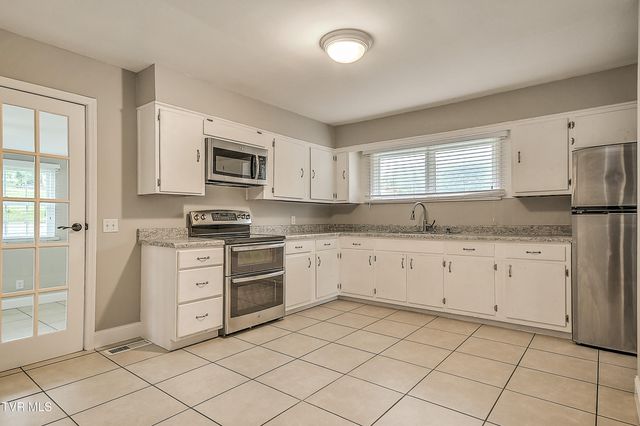 166 Reading Road, Weber City, VA 24290
