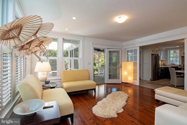 9 W END AVENUE, Cambridge, MD 21613