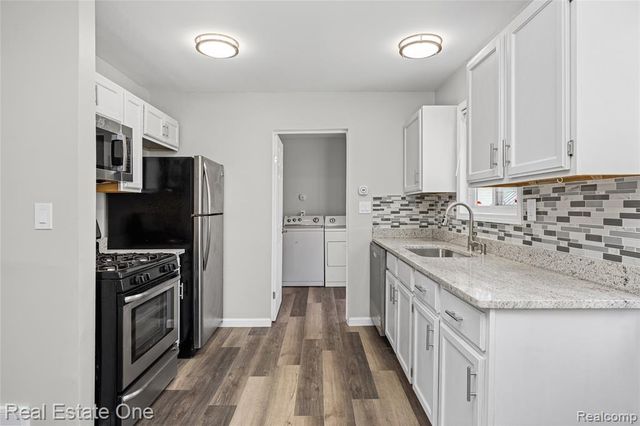 16226 Karin Street, Taylor, MI 48180