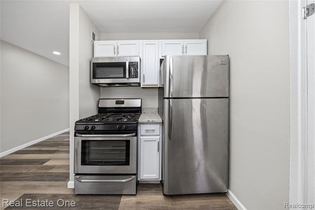 16226 Karin Street, Taylor, MI 48180