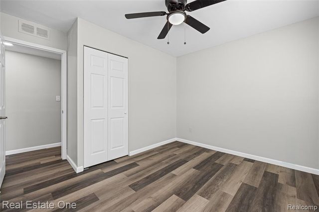 16226 Karin Street, Taylor, MI 48180