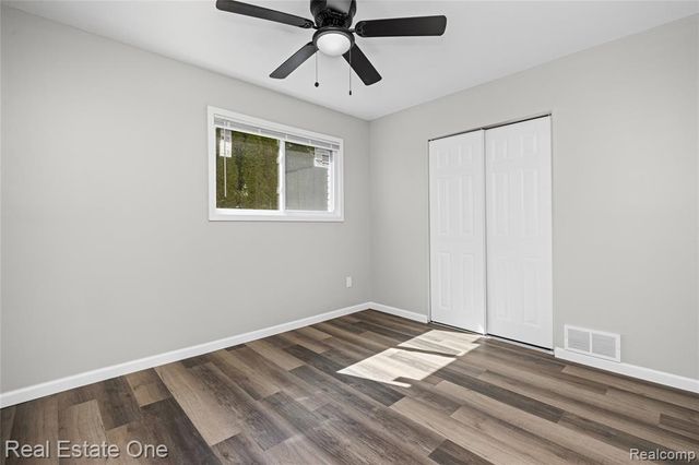 16226 Karin Street, Taylor, MI 48180