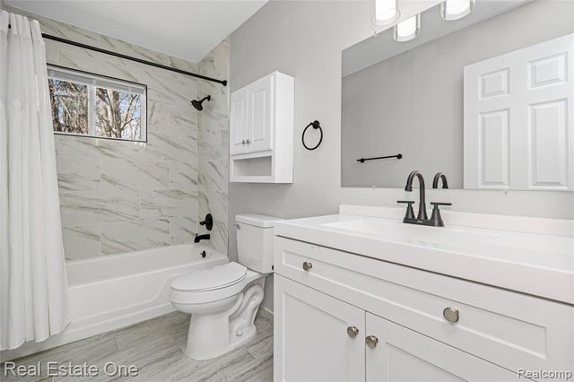 16226 Karin Street, Taylor, MI 48180