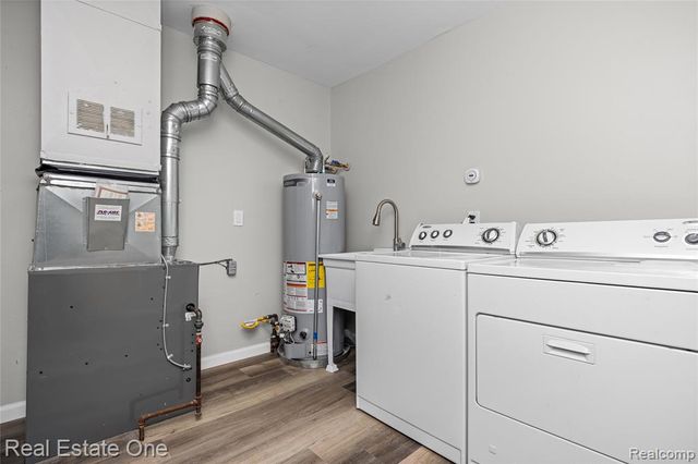 16226 Karin Street, Taylor, MI 48180